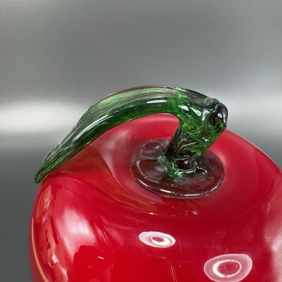 Large Art Glass Apple With Green Stem Glass Figurine Decor Paperweight Vintage - Picture 7 of 12